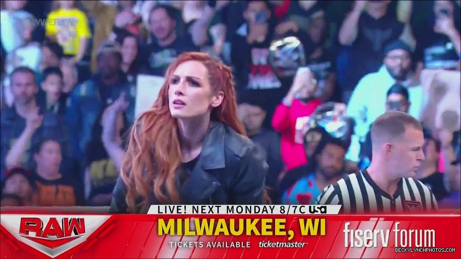 WWE_Monday_Night_Raw_2022_12_05_720p_HDTV_x264-NWCHD_mp4_006726310.jpg