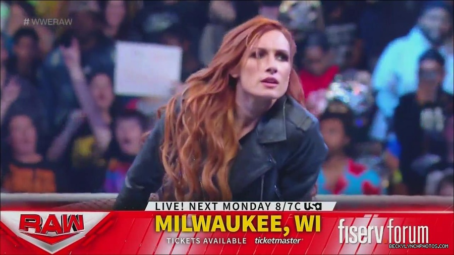 WWE_Monday_Night_Raw_2022_12_05_720p_HDTV_x264-NWCHD_mp4_006727512.jpg