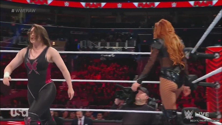 WWE_Monday_Night_Raw_2022_12_05_720p_HDTV_x264-NWCHD_mp4_006775159.jpg