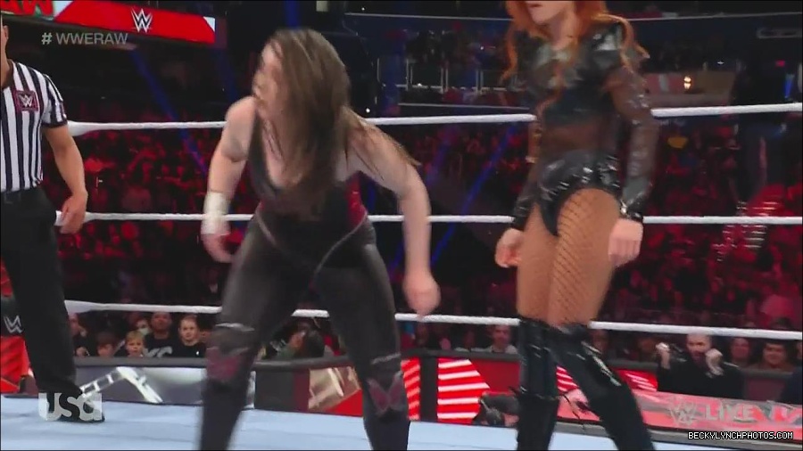 WWE_Monday_Night_Raw_2022_12_05_720p_HDTV_x264-NWCHD_mp4_006779564.jpg