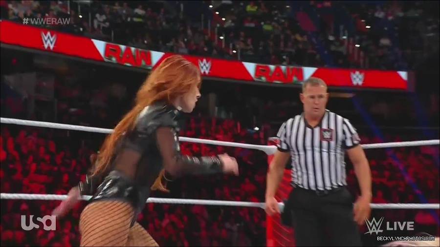 WWE_Monday_Night_Raw_2022_12_05_720p_HDTV_x264-NWCHD_mp4_006839624.jpg