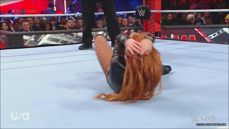 WWE_Monday_Night_Raw_2022_12_05_720p_HDTV_x264-NWCHD_mp4_006864048.jpg