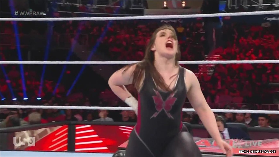WWE_Monday_Night_Raw_2022_12_05_720p_HDTV_x264-NWCHD_mp4_006925009.jpg