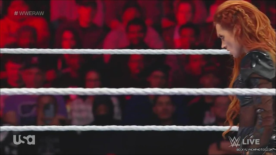 WWE_Monday_Night_Raw_2022_12_05_720p_HDTV_x264-NWCHD_mp4_006929013.jpg