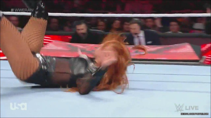 WWE_Monday_Night_Raw_2022_12_05_720p_HDTV_x264-NWCHD_mp4_006936220.jpg