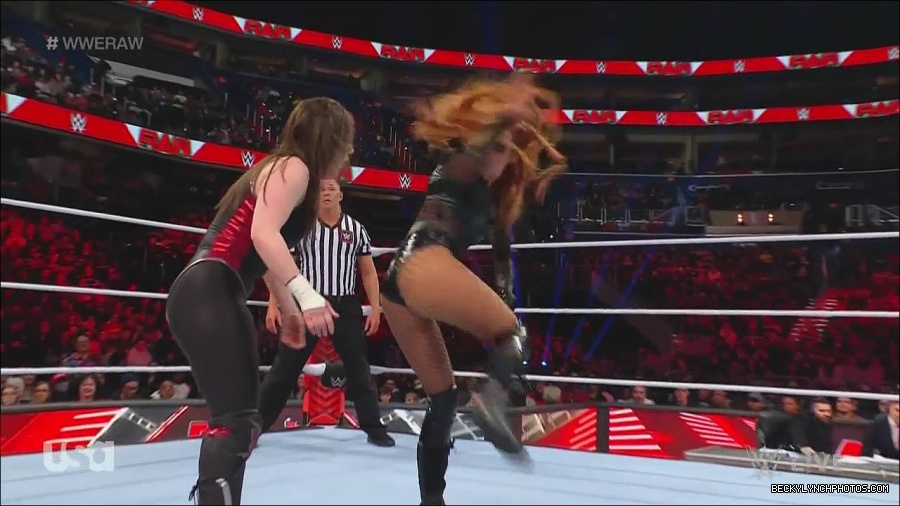 WWE_Monday_Night_Raw_2022_12_05_720p_HDTV_x264-NWCHD_mp4_007095980.jpg