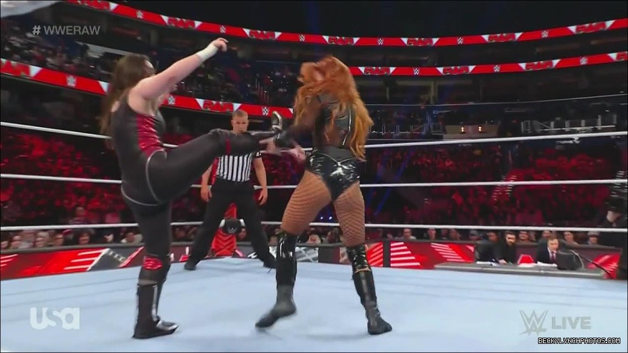 WWE_Monday_Night_Raw_2022_12_05_720p_HDTV_x264-NWCHD_mp4_007103988.jpg