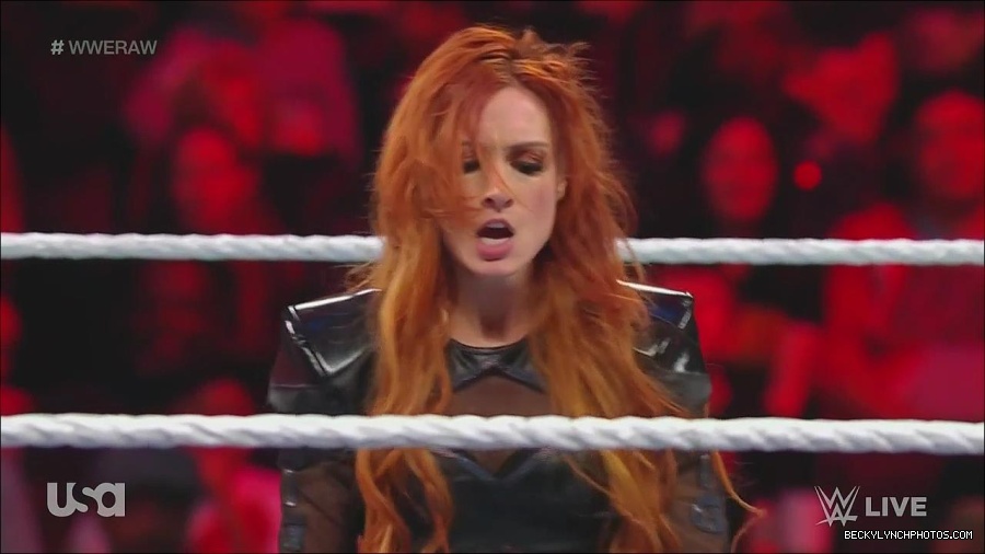 WWE_Monday_Night_Raw_2022_12_05_720p_HDTV_x264-NWCHD_mp4_007156040.jpg