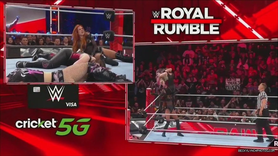 WWE_Monday_Night_Raw_2022_12_05_720p_HDTV_x264-NWCHD_mp4_007268953.jpg