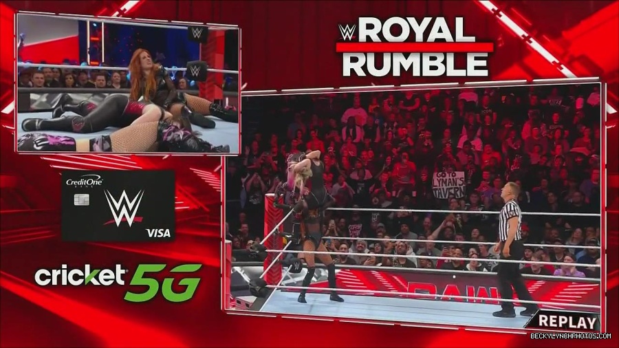 WWE_Monday_Night_Raw_2022_12_05_720p_HDTV_x264-NWCHD_mp4_007269354.jpg