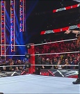 WWE_Monday_Night_Raw_2022_12_05_720p_HDTV_x264-NWCHD_mp4_001779973.jpg