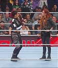 WWE_Monday_Night_Raw_2022_12_05_720p_HDTV_x264-NWCHD_mp4_001896089.jpg