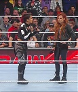 WWE_Monday_Night_Raw_2022_12_05_720p_HDTV_x264-NWCHD_mp4_001907301.jpg