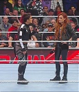 WWE_Monday_Night_Raw_2022_12_05_720p_HDTV_x264-NWCHD_mp4_001908101.jpg