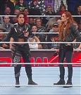 WWE_Monday_Night_Raw_2022_12_05_720p_HDTV_x264-NWCHD_mp4_001918512.jpg