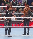 WWE_Monday_Night_Raw_2022_12_05_720p_HDTV_x264-NWCHD_mp4_001919313.jpg