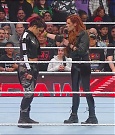 WWE_Monday_Night_Raw_2022_12_05_720p_HDTV_x264-NWCHD_mp4_001962556.jpg