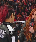 WWE_Monday_Night_Raw_2022_12_05_720p_HDTV_x264-NWCHD_mp4_001970163.jpg