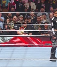 WWE_Monday_Night_Raw_2022_12_05_720p_HDTV_x264-NWCHD_mp4_001980574.jpg