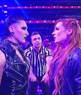 WWE_Monday_Night_Raw_2022_12_05_720p_HDTV_x264-NWCHD_mp4_002047040.jpg
