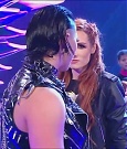 WWE_Monday_Night_Raw_2022_12_05_720p_HDTV_x264-NWCHD_mp4_002060654.jpg