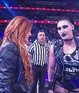 WWE_Monday_Night_Raw_2022_12_05_720p_HDTV_x264-NWCHD_mp4_002071064.jpg