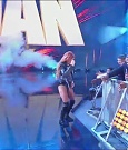 WWE_Monday_Night_Raw_2022_12_05_720p_HDTV_x264-NWCHD_mp4_006700685.jpg