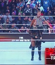 WWE_Monday_Night_Raw_2022_12_05_720p_HDTV_x264-NWCHD_mp4_006757542.jpg