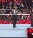 WWE_Monday_Night_Raw_2022_12_05_720p_HDTV_x264-NWCHD_mp4_006760745.jpg