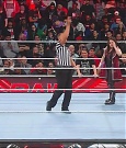 WWE_Monday_Night_Raw_2022_12_05_720p_HDTV_x264-NWCHD_mp4_006763548.jpg