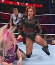 WWE_Monday_Night_Raw_2022_12_05_720p_HDTV_x264-NWCHD_mp4_006806791.jpg