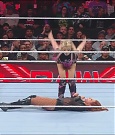 WWE_Monday_Night_Raw_2022_12_05_720p_HDTV_x264-NWCHD_mp4_006870454.jpg