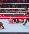 WWE_Monday_Night_Raw_2022_12_05_720p_HDTV_x264-NWCHD_mp4_006877662.jpg
