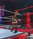 WWE_Monday_Night_Raw_2022_12_05_720p_HDTV_x264-NWCHD_mp4_006899283.jpg