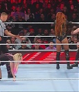 WWE_Monday_Night_Raw_2022_12_05_720p_HDTV_x264-NWCHD_mp4_006908192.jpg