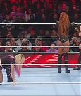 WWE_Monday_Night_Raw_2022_12_05_720p_HDTV_x264-NWCHD_mp4_006908993.jpg
