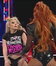 WWE_Monday_Night_Raw_2022_12_05_720p_HDTV_x264-NWCHD_mp4_006931816.jpg