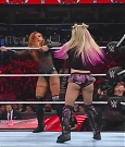 WWE_Monday_Night_Raw_2022_12_05_720p_HDTV_x264-NWCHD_mp4_006947832.jpg