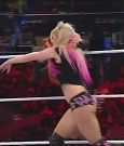 WWE_Monday_Night_Raw_2022_12_05_720p_HDTV_x264-NWCHD_mp4_006952636.jpg