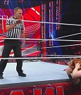 WWE_Monday_Night_Raw_2022_12_05_720p_HDTV_x264-NWCHD_mp4_006963447.jpg