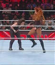 WWE_Monday_Night_Raw_2022_12_05_720p_HDTV_x264-NWCHD_mp4_007092377.jpg