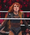 WWE_Monday_Night_Raw_2022_12_05_720p_HDTV_x264-NWCHD_mp4_007098783.jpg