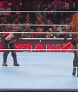 WWE_Monday_Night_Raw_2022_12_05_720p_HDTV_x264-NWCHD_mp4_007101586.jpg