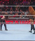 WWE_Monday_Night_Raw_2022_12_05_720p_HDTV_x264-NWCHD_mp4_007102387.jpg