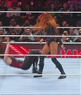 WWE_Monday_Night_Raw_2022_12_05_720p_HDTV_x264-NWCHD_mp4_007105190.jpg