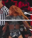 WWE_Monday_Night_Raw_2022_12_05_720p_HDTV_x264-NWCHD_mp4_007111596.jpg