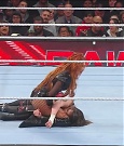 WWE_Monday_Night_Raw_2022_12_05_720p_HDTV_x264-NWCHD_mp4_007145230.jpg