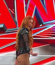 WWE_Monday_Night_Raw_2022_12_05_720p_HDTV_x264-NWCHD_mp4_007150034.jpg