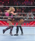 WWE_Monday_Night_Raw_2022_12_05_720p_HDTV_x264-NWCHD_mp4_007176461.jpg