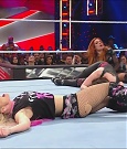 WWE_Monday_Night_Raw_2022_12_05_720p_HDTV_x264-NWCHD_mp4_007264549.jpg